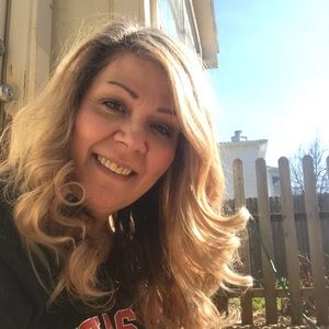 Meet your Posher, Debbie